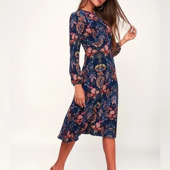 I.Madeline Dresses & Skirts - Floral Long Sleeve Dress